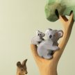 Bumbu Toys koala mackók eukaliptusz fával